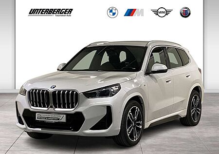 BMW X1 xDrive23i M Sportpaket AHK ACC DA+ PA+ HUD HK