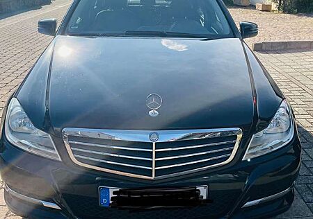 Mercedes-Benz C 180 (BlueEFFICIENCY) Elegance