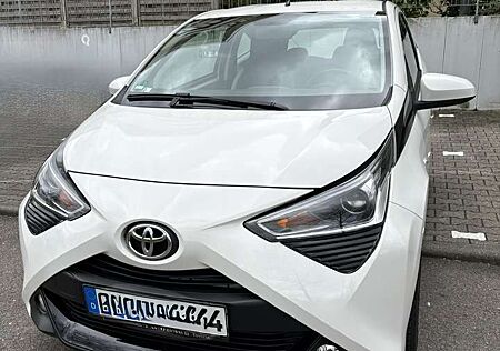 Toyota Aygo x-play