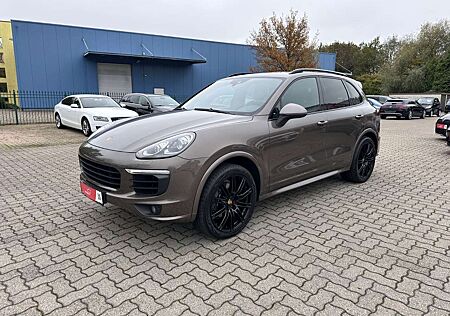 Porsche Cayenne Sport Chrono Paket 1.Hand Luft Pano AHK