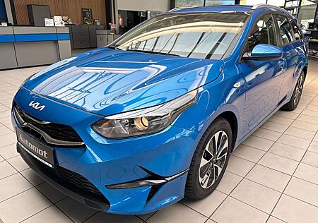 Kia Cee'd Ceed / 1.5 TGDI Vision*DAB*Temp.*Klima*SHZ*
