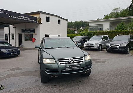 VW Touareg Volkswagen 4.2 V8 Automatik KEYLESS-GO LEDER XENON NAVI AHK