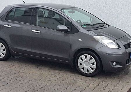 Toyota Yaris Edition AHK