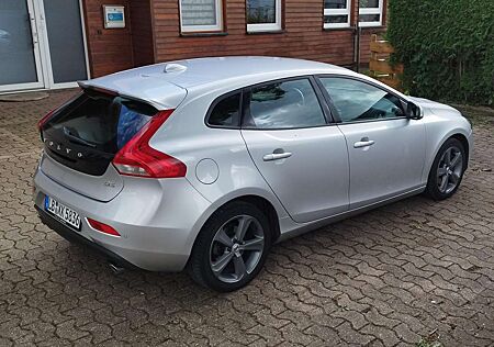Volvo V40 D3 Geartronic Momentum