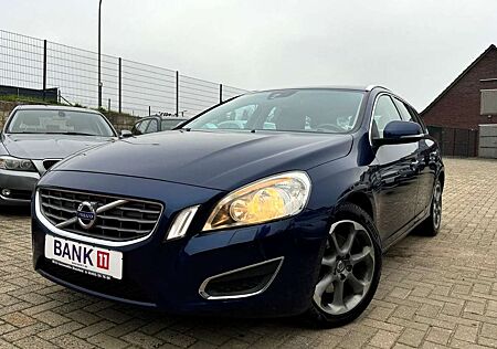 Volvo V60 Kombi Ocean Race/SHZ/Leder/Navi/MFL/