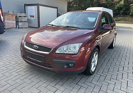 Ford Focus 1.6 Ghia