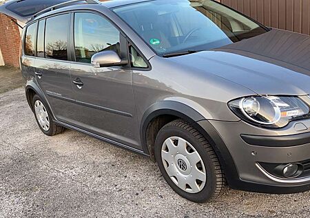 VW Cross Touran Volkswagen 1.4 TSI