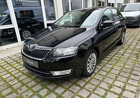 Skoda Rapid /Spaceback Active 1.0 TSI *GANZJAHRESREIFEN*