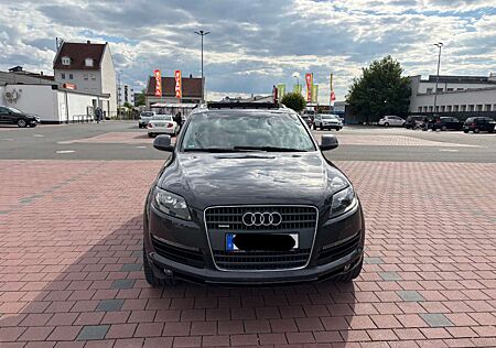 Audi Q7 3.0 TDI DPF quattro tiptronic