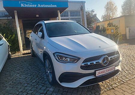 Mercedes-Benz GLA 200 AMG LINE/LED/20"/ACC/Leder/Virtual