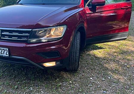 VW Tiguan Volkswagen 2.0TSI 4VD (BlueMotion Technology) DSG Sound