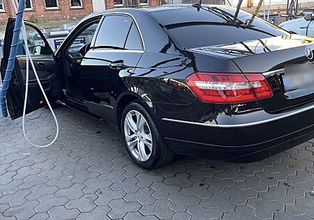 Mercedes-Benz E 250 T CDI DPF BlueEFFICIENCY Avantgarde
