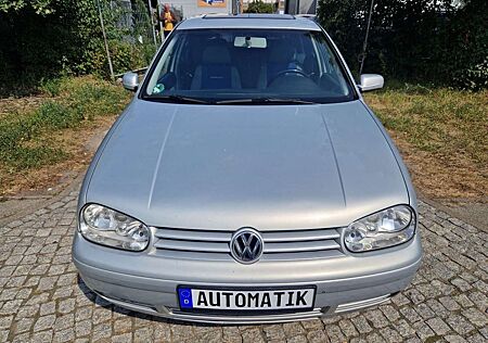 VW Golf Volkswagen 1.6 Auto Basis Tüv neu Automatik