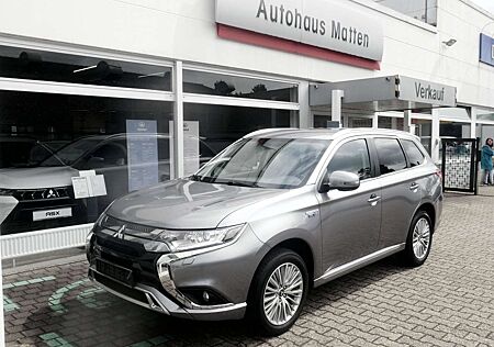 Mitsubishi Outlander PHEV Basis Spirit 4WD
