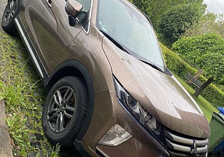 Mitsubishi Eclipse Cross 1.5 T-MIVEC ClearTec 2WD Basis
