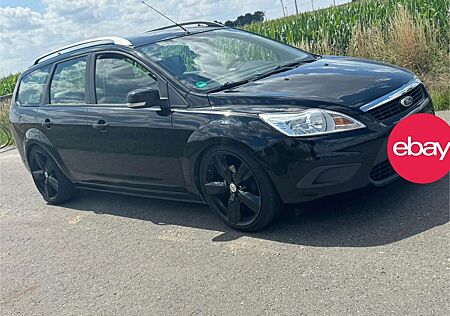 Ford Focus Turnier 1.6 16V Silver Magic