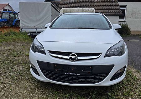 Opel Astra Edition, Sports Tourer, 8-fach, AHK, 2te Hand