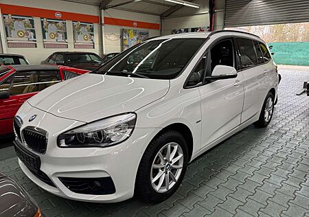 BMW 218 i Sport Line