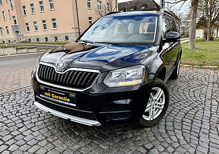 Skoda Yeti Active 4x4* AHK* Alufelgen * SHZ* 1.Hand