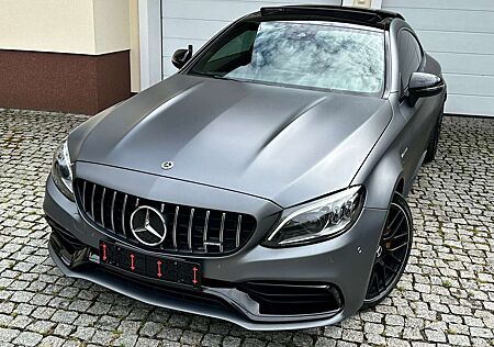 Mercedes-Benz C 63 AMG S Coupe Speedshift MCT 9G