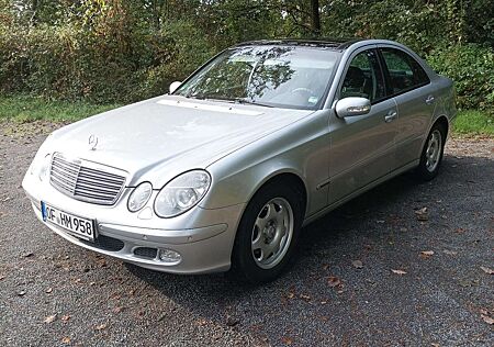 Mercedes-Benz E 320 Classic