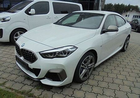 BMW 235 M235 i xDrive