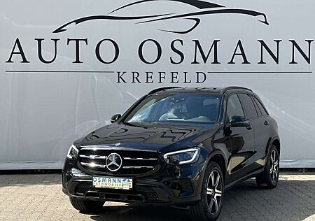 Mercedes-Benz GLC 300 e 4Matic 9G-TRONIC BURMESTER PANORAMA