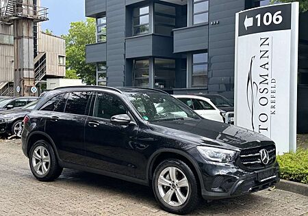 Mercedes-Benz GLC 300 e 4Matic 9G-TRONIC BURMESTER PANORAMA