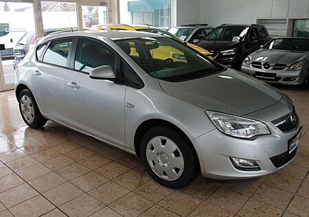 Opel Astra J Lim. 5-trg. Edition