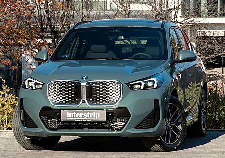 BMW iX1 20 M SPORT.DR.ASS.PLUS.HUD.360.PANO.4JAHRE