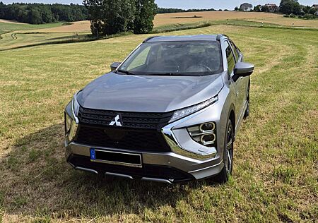 Mitsubishi Eclipse Cross Plug-In Hybrid 4WD Select