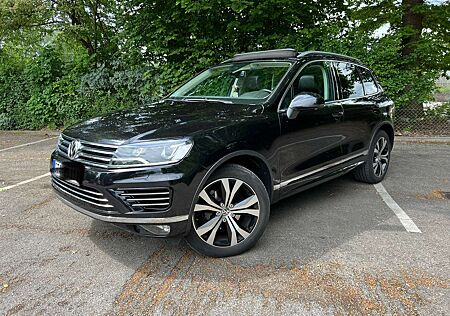 VW Touareg Volkswagen 3.0 V6 TDI SCR Blue Motion DPF Automatik Exclusive