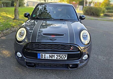 Mini Cooper S Sport-Aut. Seven