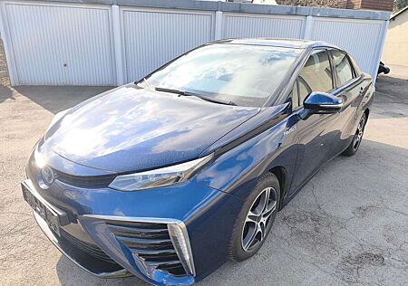 Toyota Mirai Scheckheft bei /JBL/Vollausstattung