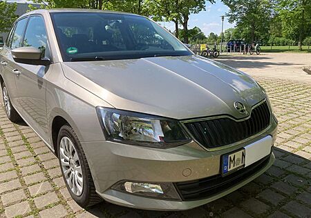 Skoda Fabia Combi - TÜV Neu - SITZHNG