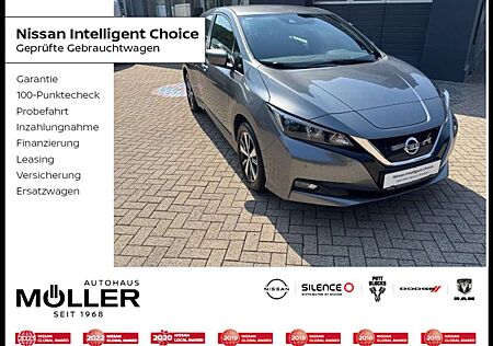 Nissan Leaf 40kWh Acenta Navi AVM-Kamera Winter Alu 1.H