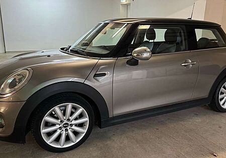 Mini Cooper Aut. , Chili, PanoSD, Ledersportsitze, 1. Hand