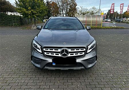 Mercedes-Benz GLA 220 4Matic 7G-DCT Peak Edition