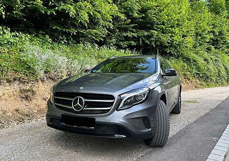 Mercedes-Benz GLA 200 d 4Matic 7G-DCT SCORE!