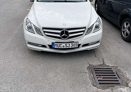 Mercedes-Benz E 220 T CDI DPF BlueEFFICIENCY Avantgarde