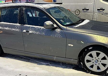 BMW 318d 318 DPF Touring Aut.