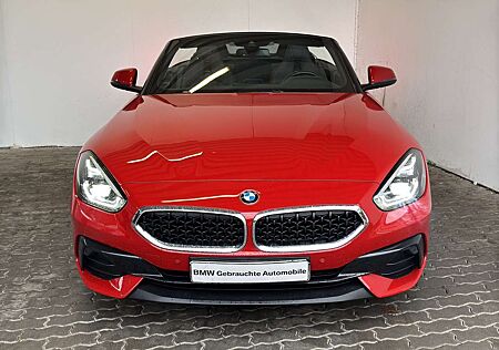 BMW Z4 sDrive20i Advantage iLiveCock.PDC.SHZ.Tempo.