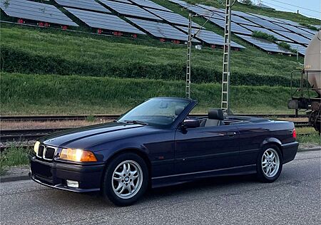 BMW 318i 318 E36 Cabrio M-Paket*1.Hand*Scheckheft*Original