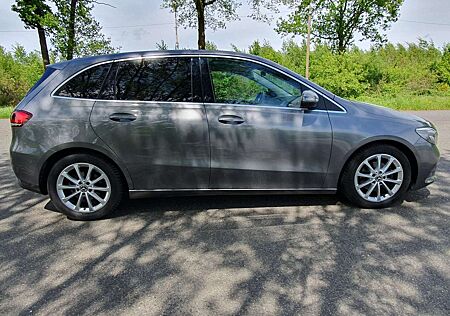 Mercedes-Benz B 180 Progressive