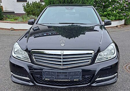 Mercedes-Benz C 200 CGI BlueEFFICIENCY