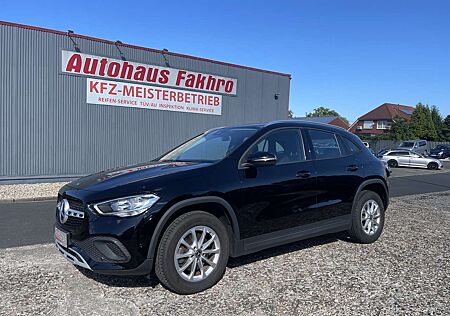 Mercedes-Benz GLA 200 d Buisness Paket/AHK/Aut./Assist./LED