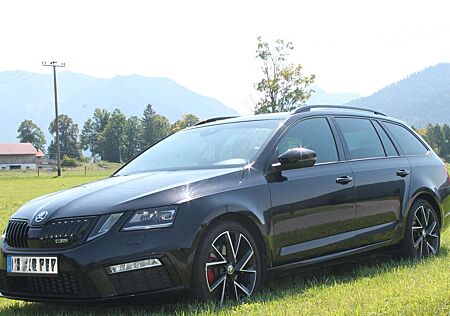 Skoda Octavia Combi 2.0 TDI DSG RS