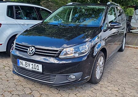 Volkswagen Touran 1.6 TDI DSG Life 7-Sitzer Automatik