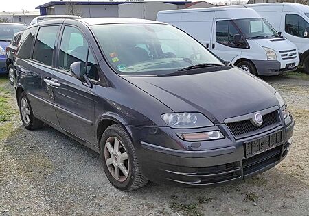 Fiat Ulysse 2.2 JTD XENON KLIMAA SHZ AHK ALLWETTER 6-GANG ESP