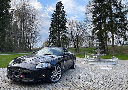 Jaguar XKR -S 4.2 Kompressor Coupé RS Schalensitze